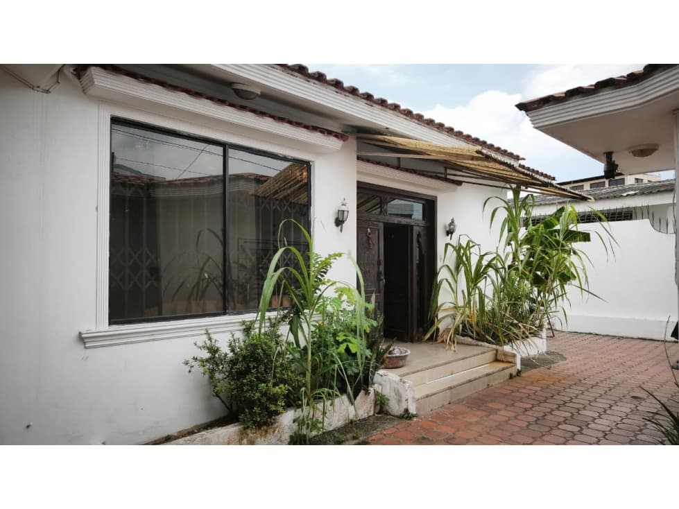 CASA EN VENTA | 900 m², URDESA CENTRAL — foto 2