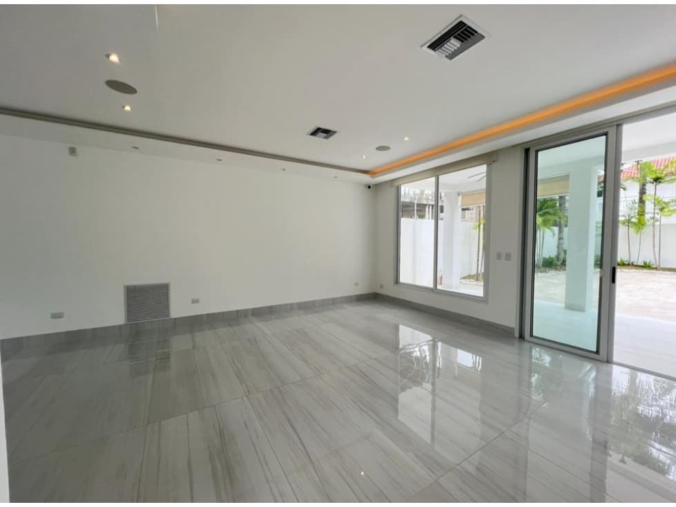 CASA EN VENTA, Urb. Terrasol - Samborondón — foto 3