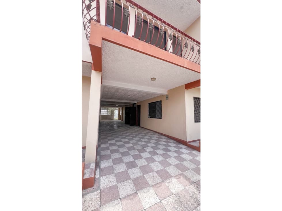 Casa comercial en renta sector Aeropuerto.  — foto 1