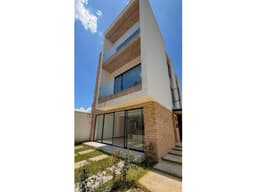Casa en venta Av. Primero de Mayo