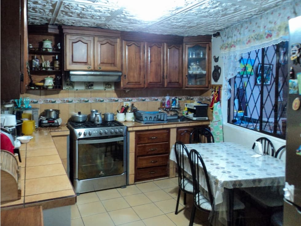 Casa en venta, sector Liceo Cristiano — foto 2
