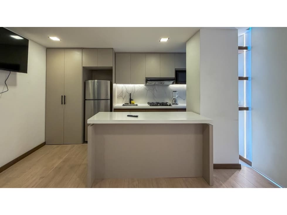 Suite amoblada en renta, Av. Primero de Mayo — foto 1