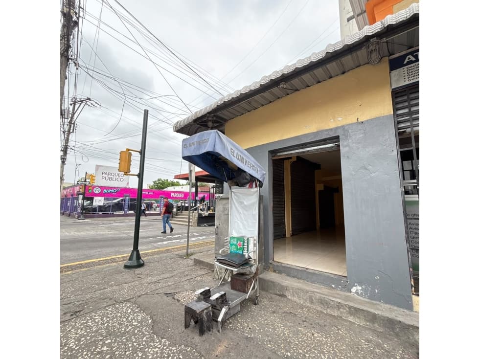 Alquiler de Local en Centro TULCAN Y PRIMERO DE MAYO — foto 4