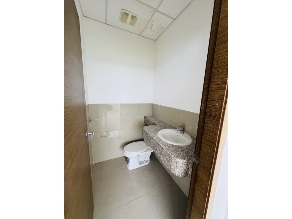 VENTA 2 OFICINAS - RIVERT PLAZA - AV. LEÓN FEBRES CORDERO — foto 6