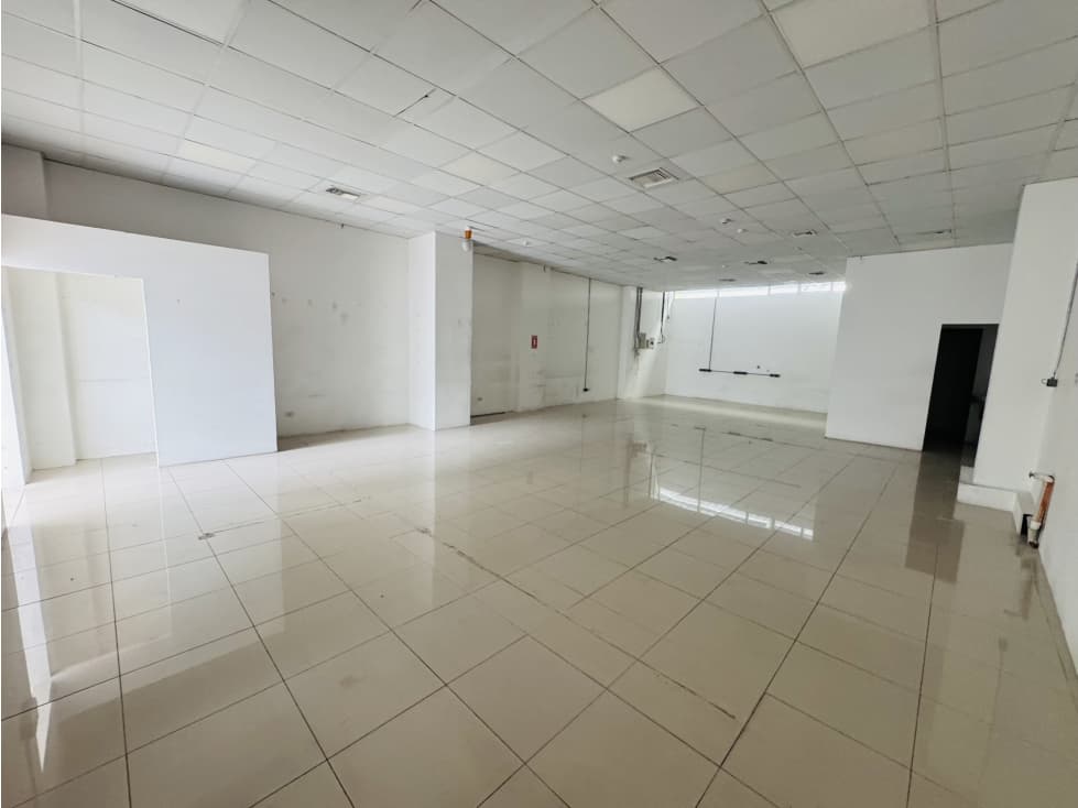 ALQUILER LOCAL COMERCIAL PARQUE EMPRESARIAL COLÓN — foto 4