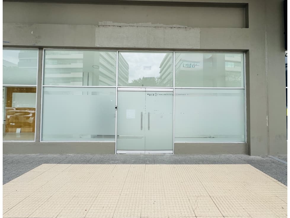 ALQUILER LOCAL COMERCIAL PARQUE EMPRESARIAL COLÓN — foto 1