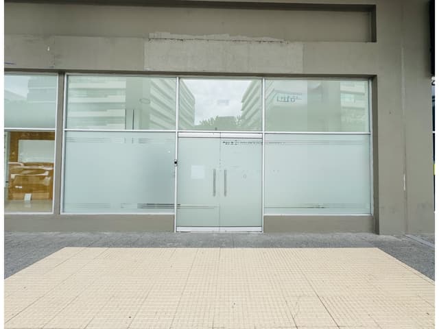 ALQUILER LOCAL COMERCIAL PARQUE EMPRESARIAL COLÓN