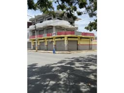 VENTA DE EDIFICIO PLAYAS VILLA MIL - GUAYAS
