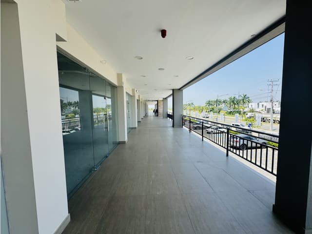 ALQUILER LOCAL COMERCIAL VYZCAYA II