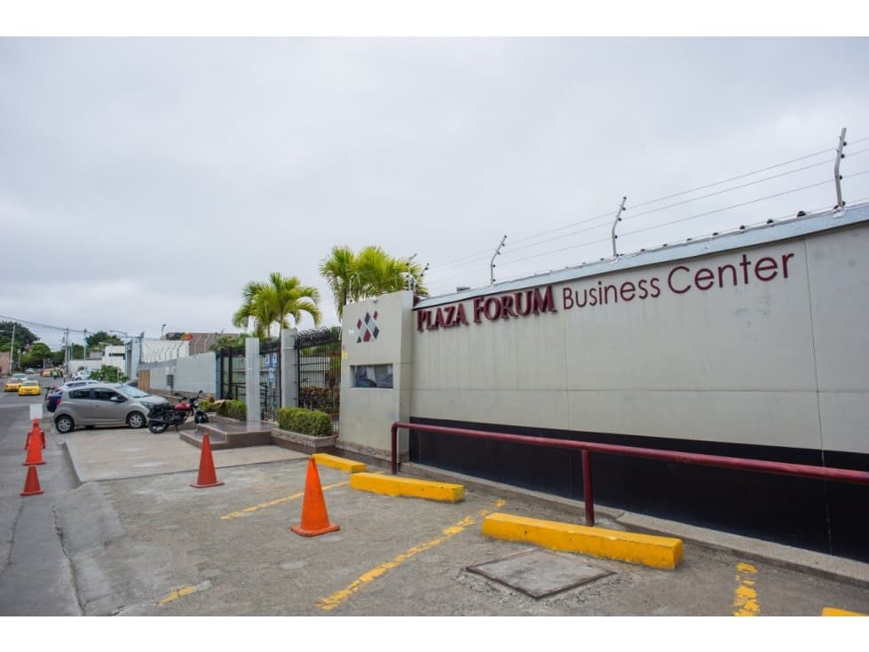 Se Alquilan Oficinas Plaza Fórum 15,20,35 Mts2 — foto 1