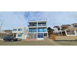 Se vende departamento frente al mar