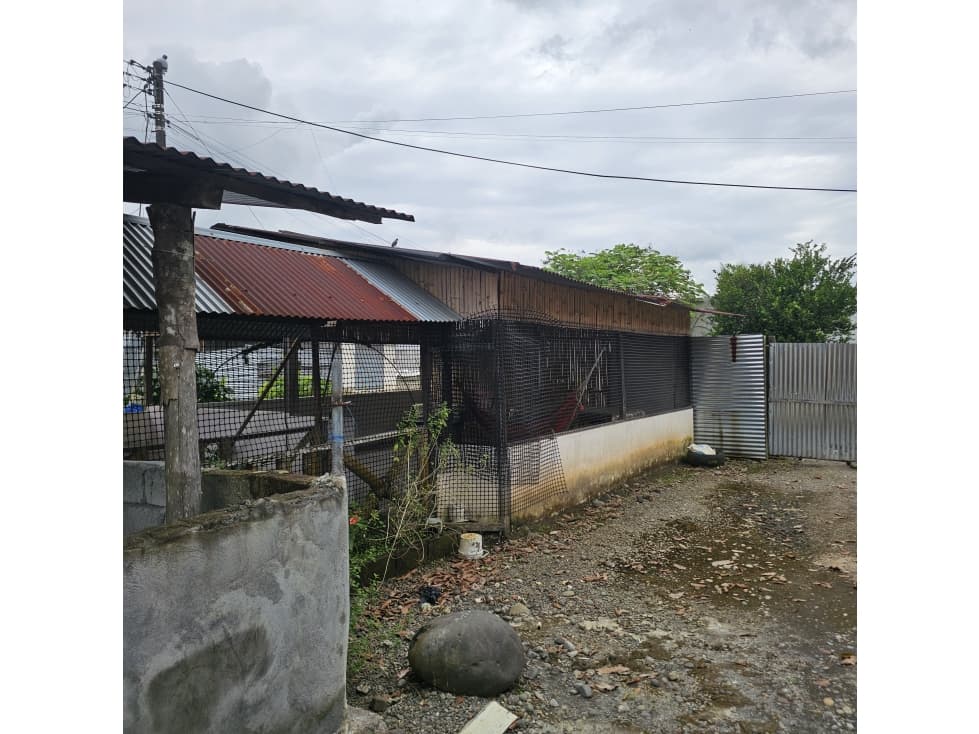 TERRENO ESQUINERO DE 600 M2 CON CONSTRUCCIÓN DIAGONAL A LA ESPOCH — foto 4