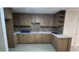 Vivienda en venta dentro de urbanización cerrada en la zona norte
