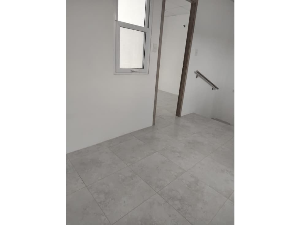 Se alquila casa en Urb. Bonavila — foto 1