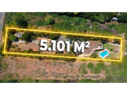 VENTA DE CASA CON TERRENO FRENTE AL MAR PLAYAS VILLAMIL KM 8 VIA DATA
