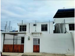 venta de Casa con 6 habitaciones cerca del Coral en Manta