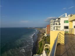 Vendo Departamento frente al mar a pocos metros del Mall - Manta