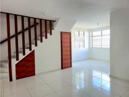 Vendo Casa con 6 habitaciones cerca del Coral en Manta