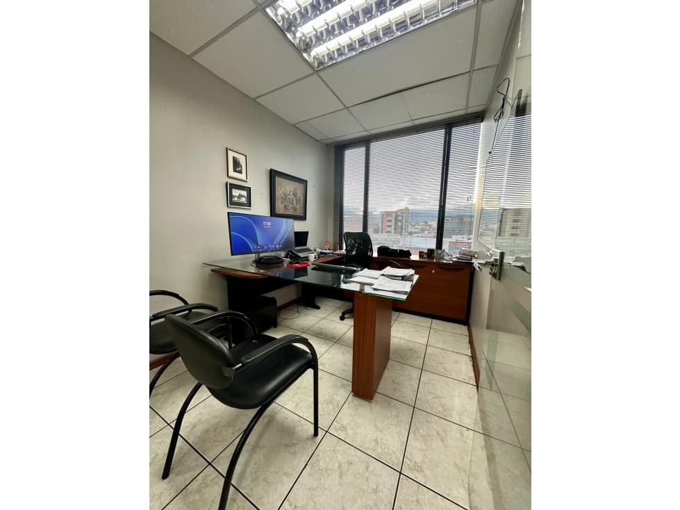 EDIFICIO CORPORATIVO EN ARRIENDO | CUENCA — foto 6