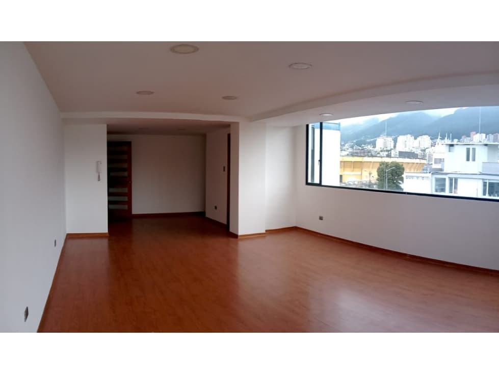 En Venta edificio, Amazonas y Río Coca 950mil — foto 1