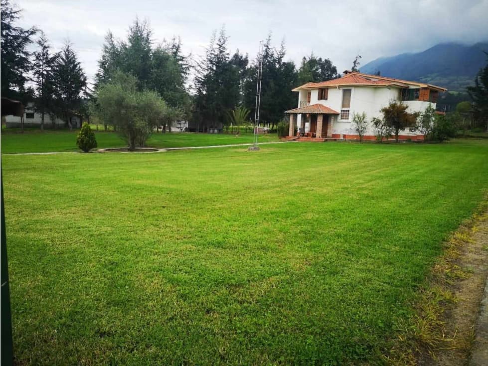 GRAN OPORTUNIDAD DE INVERSIÓN EN OTAVALO — foto 1