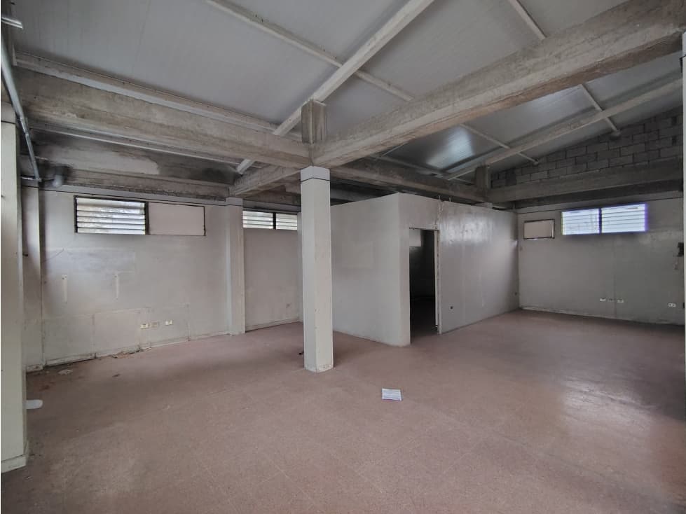 OFICINA EN ALQUILER DE 165 M2 EN MACHALA — foto 6