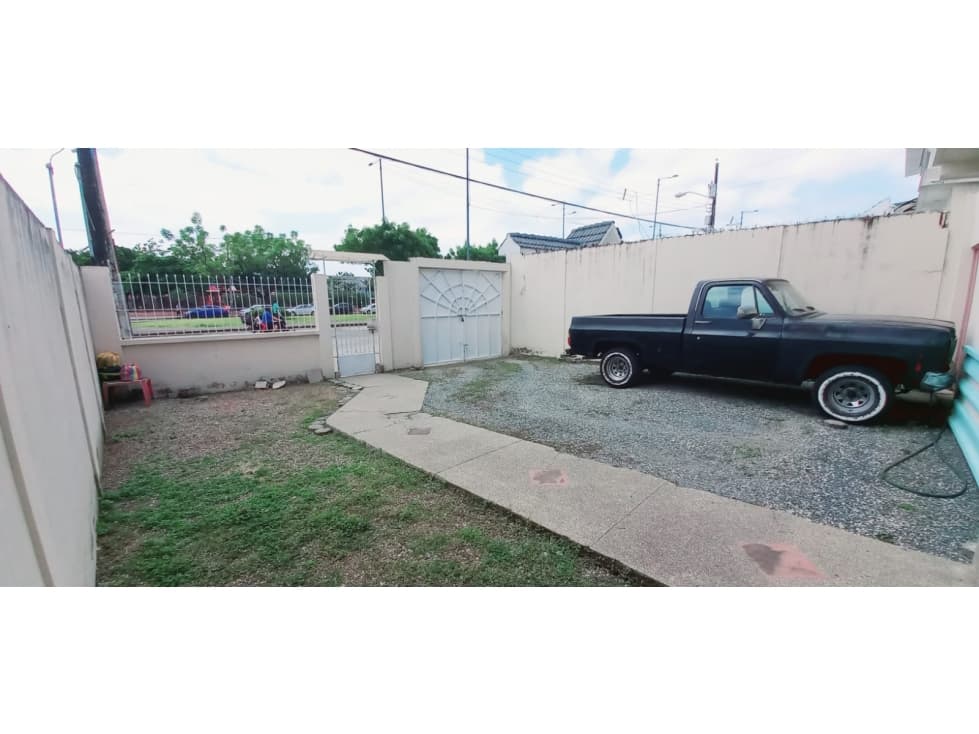 EN VENTA CASA RESIDENCIAL / COMERCIAL / VEHICULAR EN SAMANES 6 — foto 5