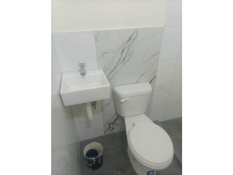 Se alquila suite en cdla Guayasur. — foto 5
