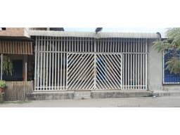 Casa Pedro Carbo/Valle de la Virgen + local comercial