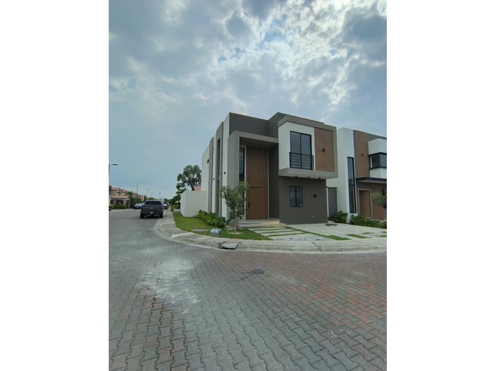 C.01 Casa en venta esquinera en Ciudad Celeste de estreno — foto 3