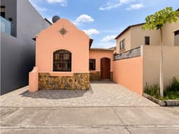 Casa en venta de 1 Planta en Urbanización la Rioja et. Asturias