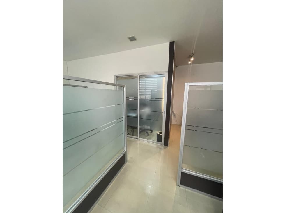 CA_MGAF OFICINA AMOBLADA CERCA DEL HILTON COLON — foto 4