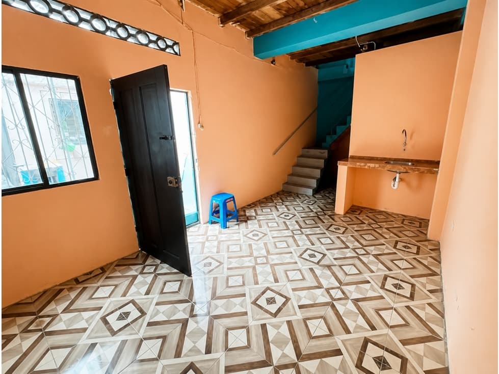 Venta, Casa Rentera, Cdla. Los Geranios II, Norte de Guayaquil — foto 4