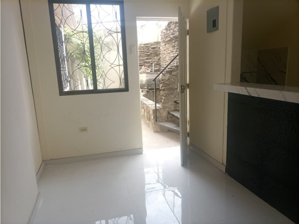 Se alquila suite en cdla Guayasur. — foto 2