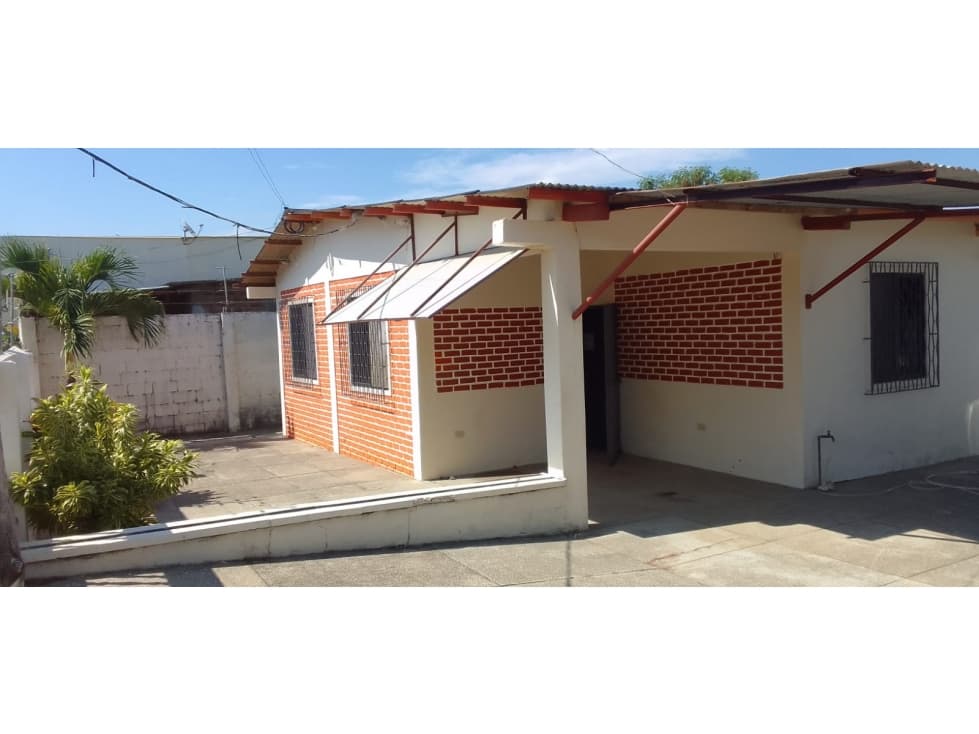 SE VENDE CASA CON AMPLIO TERRENO PLAYAS VILLAMIL — foto 3
