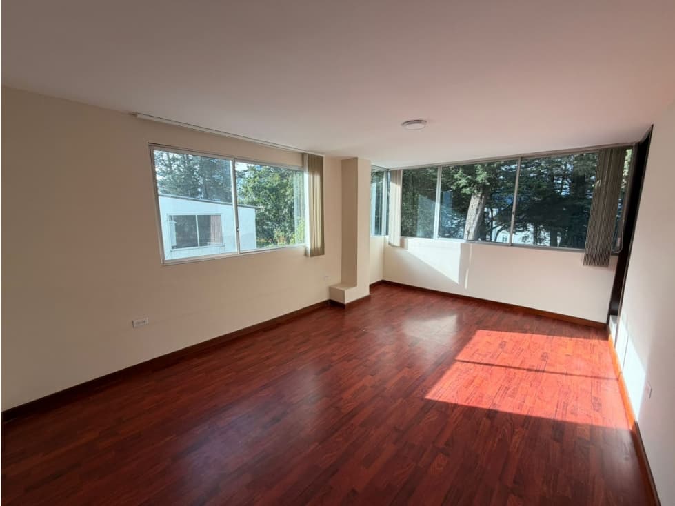 Renta Oficina 120 m2 la Floresta — foto 1