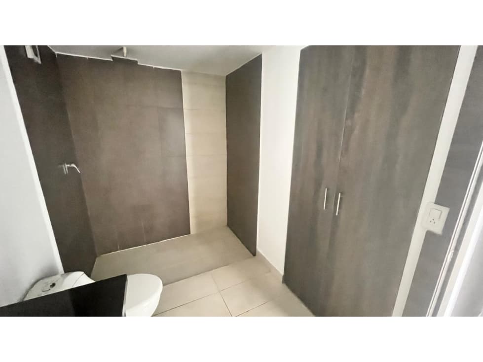 LUJOSA SUITE CERCA DEL CENTRO COMERCIAL EL BOSQUE — foto 1
