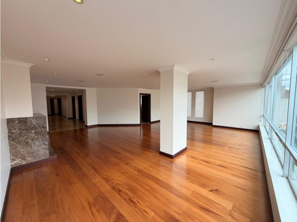 Renta Depar 3 dorm 347 m2 González Suárez — foto 1