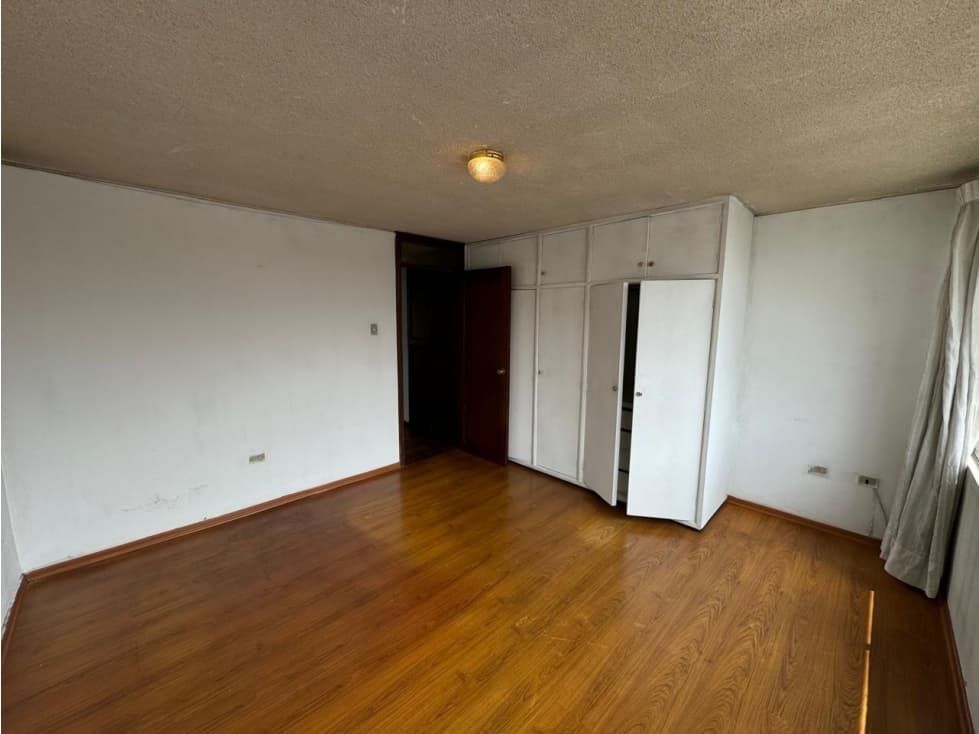 Venta Casa RENTERA Jipijapa / Centro Norte 450 m2 de terreno — foto 2