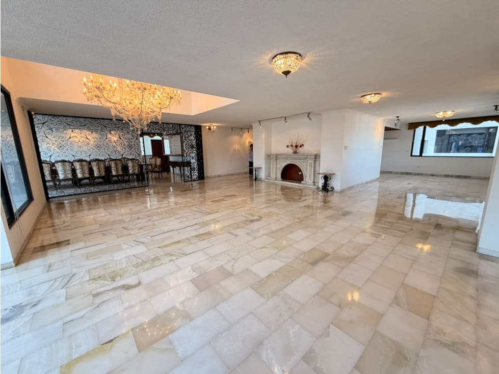 Venta Depto. 3 Dormitorios LUJO Gonzalez Suarez 520 m2 — foto 4