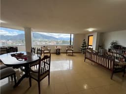 Venta OPORTUNIDAD Depar super amplio 231m2 de 4 dorm Sangolquí