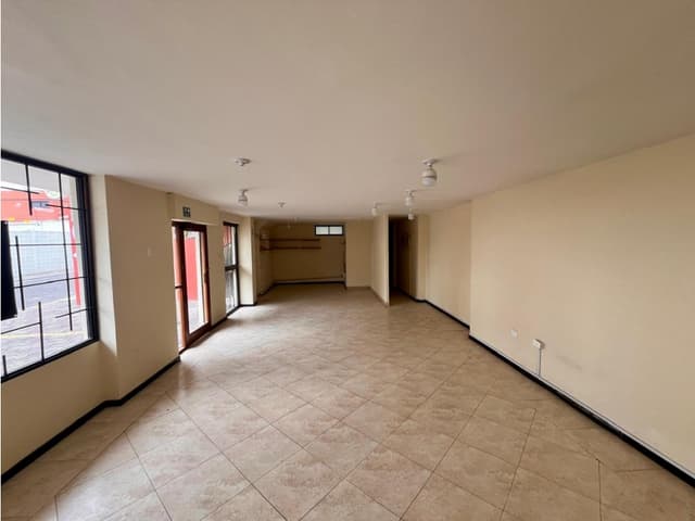 Renta local comercial 55m2 sector el Bosque