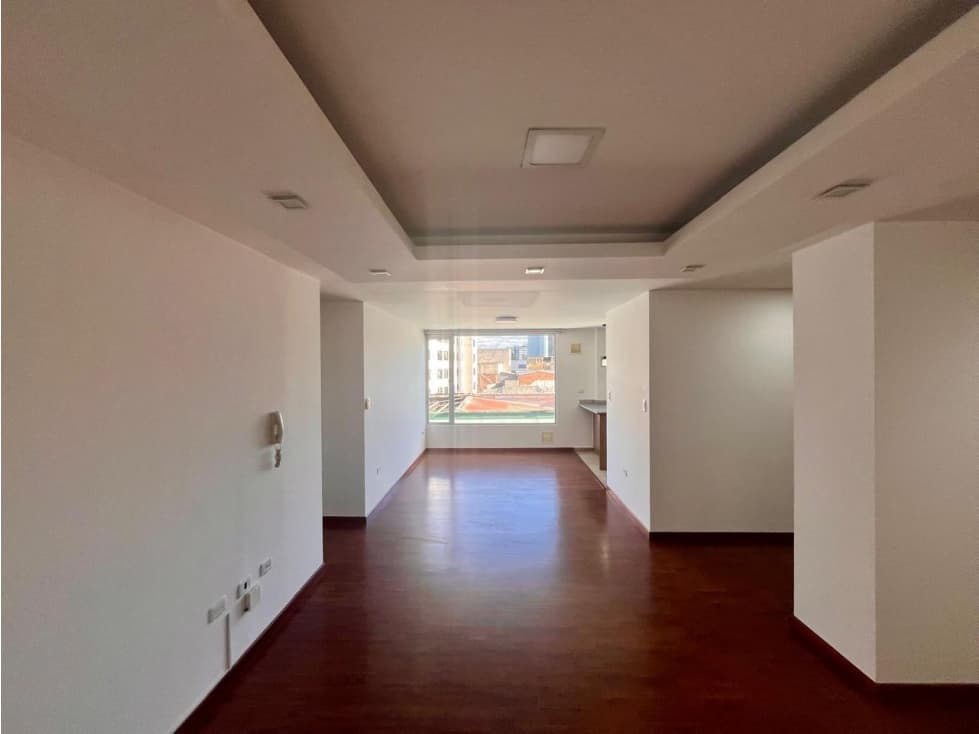 Venta Depar 3 dorm Sector Rumipamba — foto 2