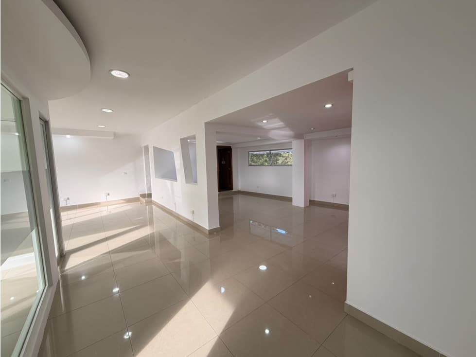 Renta Oficina 120 m2 la Floresta — foto 1