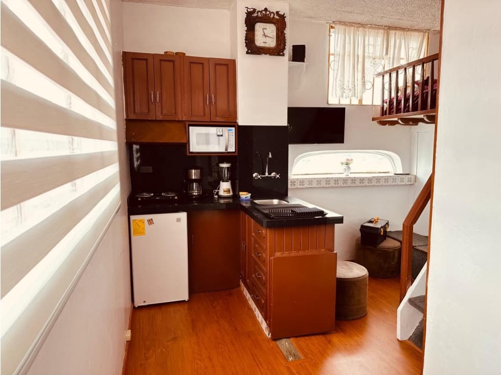 MINI LOFT EN RENTA IDEAL PARA ESTUDIANTES, CENTRO HISTORICO CUENCA — foto 6