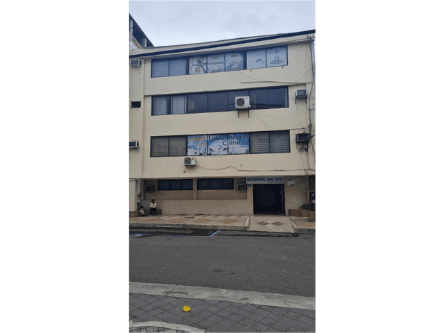 CLINICA  VENTA O ALQUILER EN MANTA