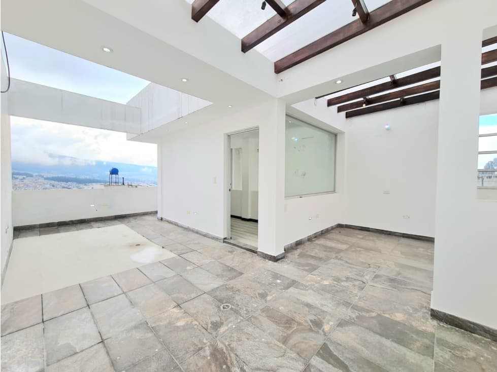 Casa venta Ponceano Norte de Quito, acabados de lujo — foto 5