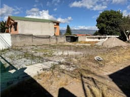 La Armenia 1, Terreno en Renta, 400m2, 20 Parqueaderos