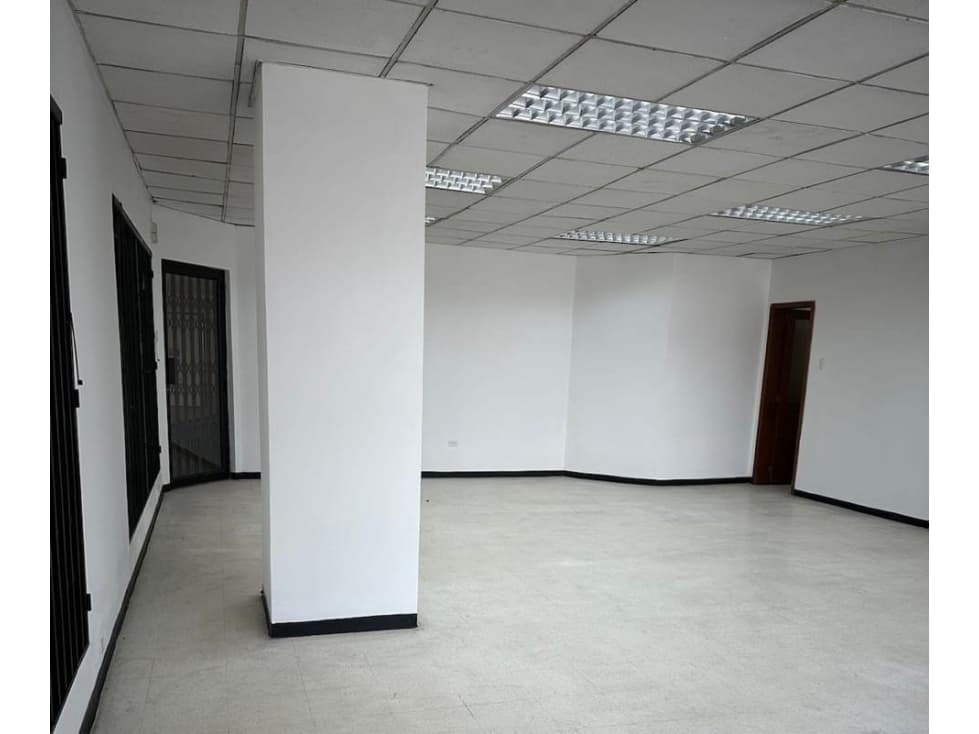 La Kennedy, Local Comercial en Renta, 75m2, 1 Ambiente — foto 3