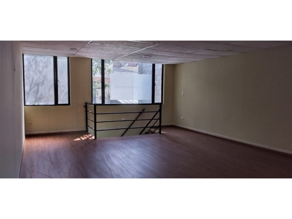 Tumbaco, Local Comercial en Renta, 100m2, 2 Ambientes — foto 6